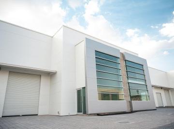 Nave industrial · 421m² · 3 Estacionamientos · Renta Nave Industrial El Marqués 422 m² | Andén + Rampa | Piso 10 Ton/m²