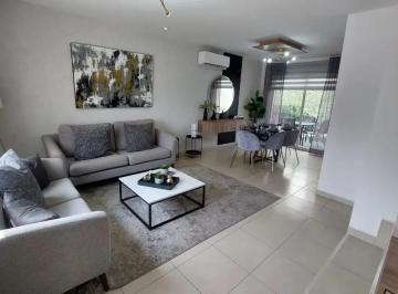1 · Casas Nuevas Al Poniente de Saltillo en Fraccionamiento Privado Villas Castellana.