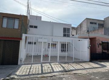 Casa de 3 habitaciones, Zapopan · Magnifica Casa en Venta!