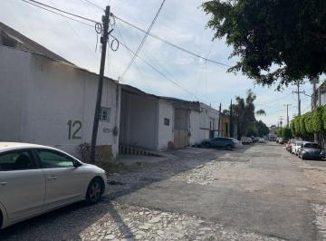 Bodega comercial , Zapopan · Bodega 200 m² Proxima Periferico - Av Guadalupe. Muy Bien Ubicada. Anden Doble Altura. Oficina.