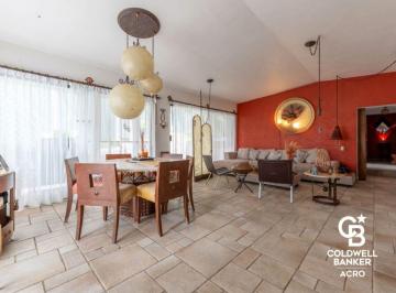 Casa · 320m² · 3 Recámaras · 4 Estacionamientos · Casa en Venta – Condado de Sayavedra