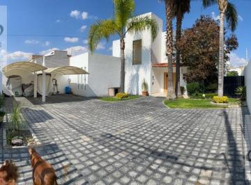 Casa · 350m² · 3 Recámaras · 4 Estacionamientos · Casa Renta Blvd San Francisco $38,000