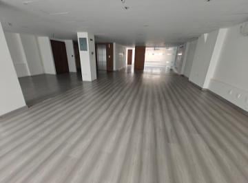 Oficina · 210m² · 3 Recámaras · 2 Estacionamientos · Oficina en Renta en Reforma