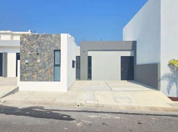 Casa de 2 habitaciones, Alvarado · Casa en Venta de Una Planta con Alberca en El Fracc. Lomas de La Rioja en La Rivera Veracruzana