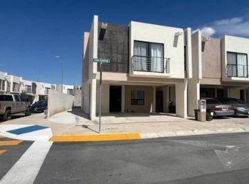Casa · 177m² · 3 Recámaras · 2 Estacionamientos · Casa en Juárez