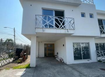 Casa de 4 habitaciones, Zapopan · Casa en Venta Nueva, en Esquina Jardines del Sol, Zapopan Jalisco