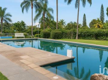 Casa · 266m² · 4 Recámaras · 3 Estacionamientos · Venta de Casa en Condominio Zona Dorada en Cuernavaca Morelos