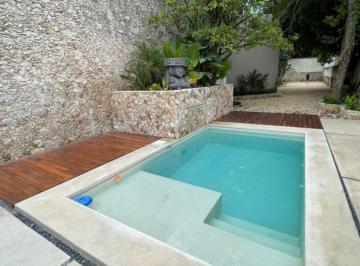 Casa de 2 habitaciones, Mérida · Casa Completamente Remodelada con Alberca, en Venta, Centro, Merida