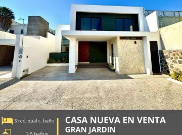 Casa · Casa - Gran Jardín