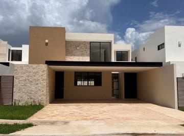 Casa de 4 habitaciones, Mérida · Casa Dentro de Privada con Amenidades, a Estrenar, en El Norte de Mérida.
