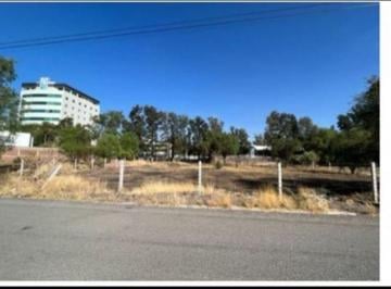 Terreno / Lote , León · Venta de Terreno Predio San Carlos/ Calle Camino a Las Soledad Acceso por Blvd. Aeropuerto /león