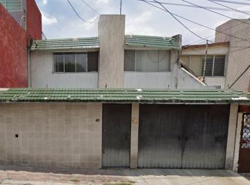 Casa de 3 habitaciones, Atizapán de Zaragoza · Hermosa Casa en Calle Tulipán, Jardines de Atizapán, Atizapán de Zaragoza.