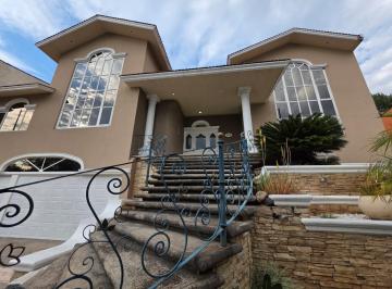 Casa de 4 habitaciones, Morelia · Casa en Cumbres Morelia (Venta / Renta)