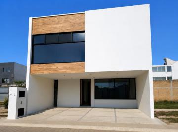 Casa · 245m² · 3 Recámaras · 3 Estacionamientos · C. 15 Pte. No. 1335, Barrio de Sta Maria Xixitla, 72762 Cholula de Rivadavia, Pue.