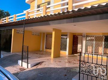Casa · 307m² · 4 Recámaras · 2 Estacionamientos · Casa en Venta en La Colonia Nueva Aleman, Merida, Yucatán 4 Recamaras