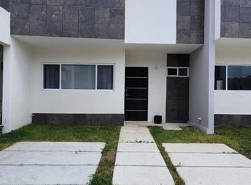 Casa · 110m² · 3 Recámaras · 2 Estacionamientos · ¡Casa en Renta en Tucan, Jardines del Sur 6!