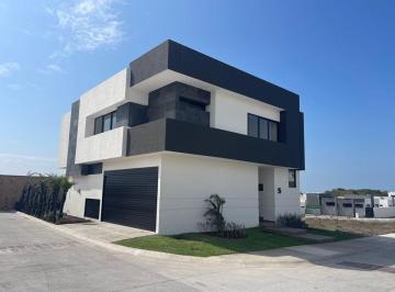 Casa de 3 habitaciones, Alvarado · Casa en Venta con Alberca y Vista a La Laguna, Fracc. Punta Tiburon, en La Riviera Veracruzana