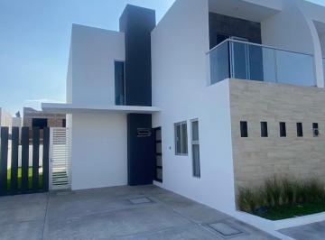 Casa · 117m² · 3 Recámaras · 2 Estacionamientos · Casa en Venta en Lomas Mediterráneo