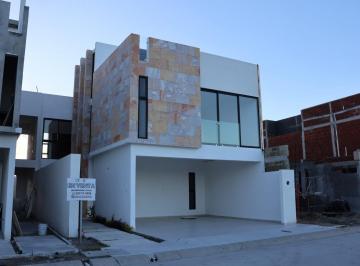 Casa · 194m² · 3 Recámaras · 2 Estacionamientos · Casa en Venta, Fraccionamiento Punto Lomas