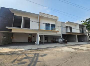 Casa · 190m² · 2 Recámaras · 2 Estacionamientos · Casa en Venta Eb Graciano Sanchez, Boca del Rio, Ver.