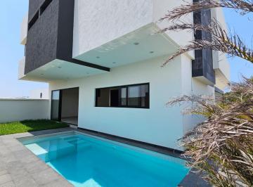 Casa · 219m² · 3 Recámaras · 2 Estacionamientos · Casa - Punta Tiburón