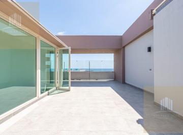 Departamento · 203m² · 2 Recámaras · 2 Estacionamientos · Penthouse de Dos Niveles Tipo Casa con Terraza y Vista Al Mar en Playas de Tijuana