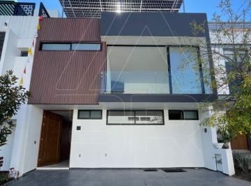 Casa en condominio de 5 habitaciones, Zapopan · Casa Nueva de Lujo en Venta – Valle Imperial (Coto Privado)
