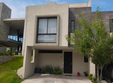 Casa de 4 habitaciones, Zapopan · Casa en Venta en Zoi Capital