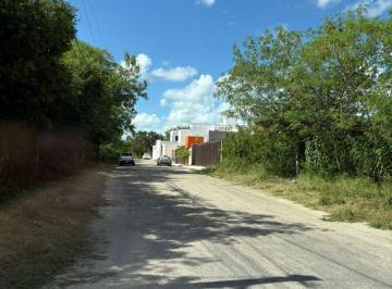 Terreno / Lote , Mérida · Invierte Hoy en Una de Las Zonas Más Exclusivas de Mérida Cerca de Yucatán Country Club