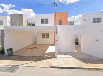 Casa de 3 habitaciones, Mérida · Casa con 3 Recámaras en Venta, 250 m² de Terreno en Sodzil Norte