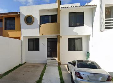 Casa de 3 habitaciones, Tuxtla Gutiérrez · Casa en Venta Av Montes Azulez Fracc Las Nubes Tuxtla Gtz Chiapas