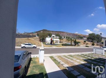 Departamento · 88m² · 2 Recámaras · 1 Estacionamiento · Departamento en Venta en Viñedos Querétaro Planta Alta en Esquina
