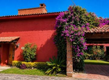 Casa de 4 habitaciones, Metepec · Casa en Venta, Fracc. Campanario, Metepec, Av Estado de México, Salida a Tecnologico