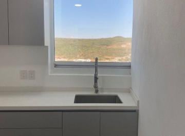 Local comercial · 40m² · 1 Estacionamiento · Renta de Consultorio en Hospital Moscati Querétaro – 40 m²