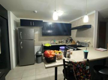 Departamento de 3 habitaciones, Monterrey · Departamento en Renta, Torre Iconos