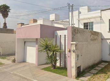 Casa de 3 habitaciones, Durango · Casa en Venta en Zirconio Fracc. Cd. Industrial Durango