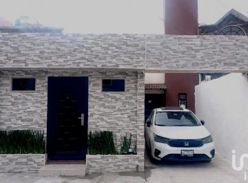Casa · 150m² · 3 Recámaras · 2 Estacionamientos · Casa en Venta Frente a Plaza de Toros