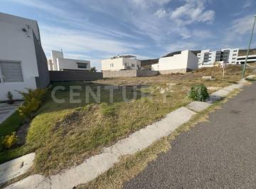 Terreno / Lote · 198m² · Terreno en Venta, Residencial Real del Bosque El Pueblito, Corregidora Qro.