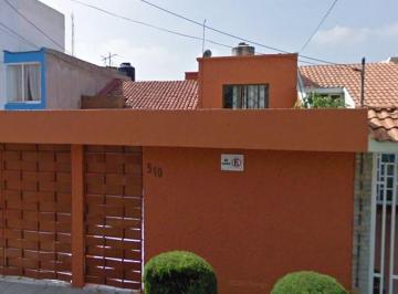 Casa en Venta de 3 habitaciones Bosque Real · Venta de Casab en La Colonia Alamos, Naucalpan de Juarez, Estado de Mexico