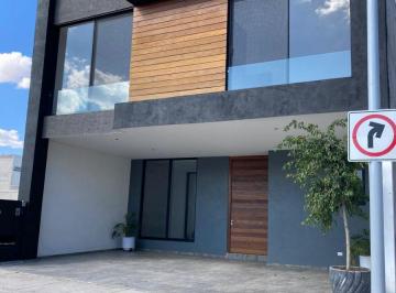 Casa de 4 habitaciones, Aguascalientes · Casa en Venta en Aguascalientes Norponiente Loretta Imponente y Moderna