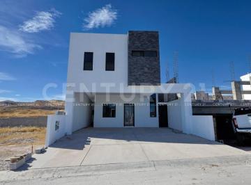 Casa · 188m² · 3 Recámaras · Casa en Venta en Fraccionamiento Tarona en Chihuahua, Chih.
