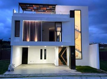 1 · Casa en Venta en Parque Sofía en Lomas de Angelópolis