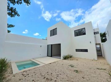 Casa de 3 habitaciones, Mérida · Casa en Venta con 3 Recámaras y Alberca en Cholul en Mérida, Yucatán