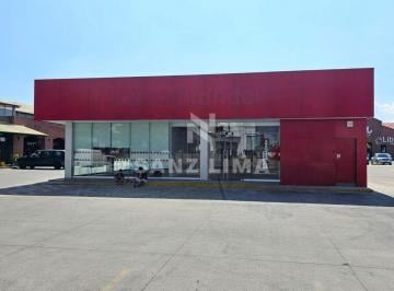 Local en centro comercial , Celaya · Plaza Factoria: Local Comercial Rodeado de Estacionamiento