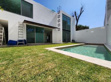 Casa · 280m² · 4 Recámaras · 2 Estacionamientos · Casa en Fraccionamiento en Tlaltenango Cuernavaca - Maz - 2540 - Fr