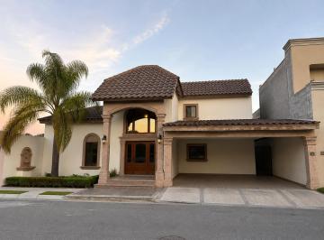 Casa · 433m² · 3 Recámaras · 2 Estacionamientos · Casa Venta San Patricio Plus Al Norte Saltillo