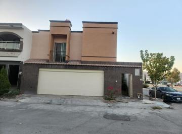 Casa · 204m² · 3 Recámaras · 2 Estacionamientos · Casa en Residencial San José