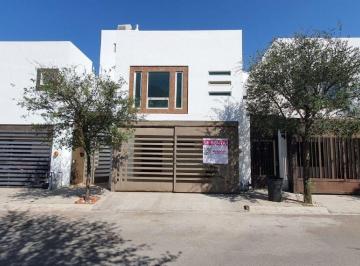 Casa de 4 habitaciones, Monterrey · Vendo! Hermosa Casa Cumbres Santa Clara 4to Sector
