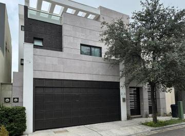 Casa de 4 habitaciones, Monterrey · Vendo! Hermosa Casa en Bosques de Las Cumbres Sector C