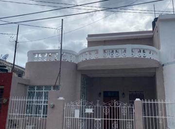 Casa de 2 habitaciones, Mérida · Casa con Oficina Independiente en Santiago